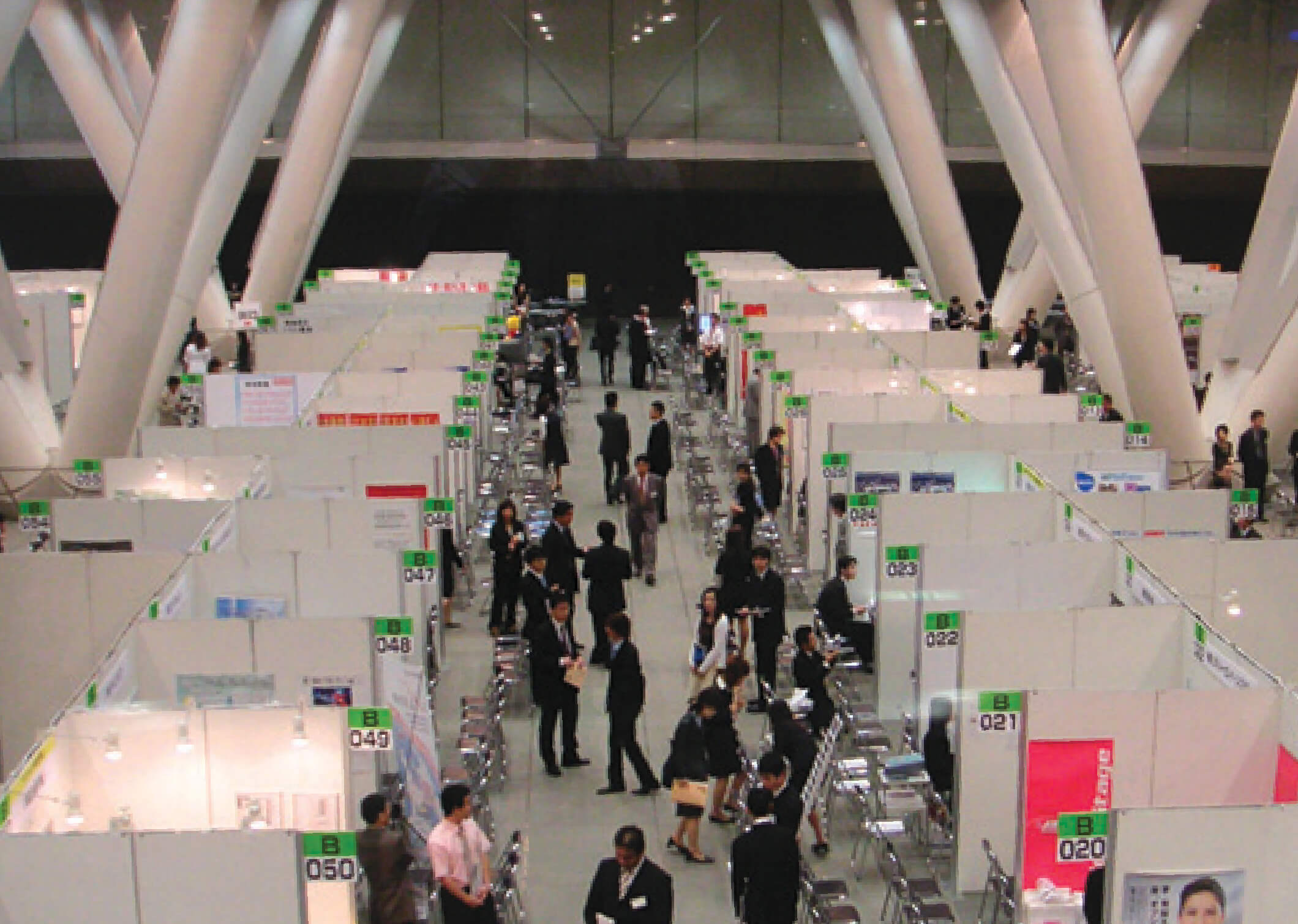 展示会ブースの基礎パネルとして